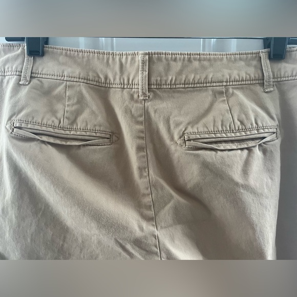 Banana Republic Khaki Jeans Size 4 - Picture 7 of 11